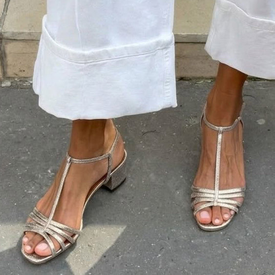 SANDALELE MARA – ELEGANȚĂ COTIDIANĂ